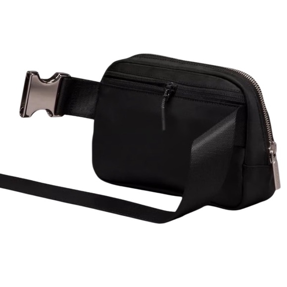 Lululemon Everywhere Belt Bag 1L Studded Black - Picture 2 of 16